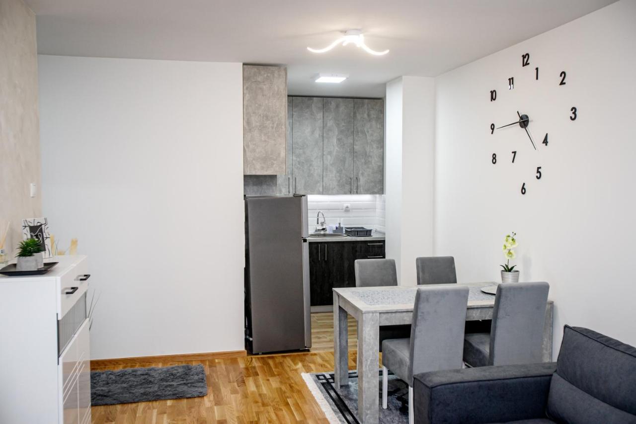 Tik Tak Apartman Subotica Exterior foto